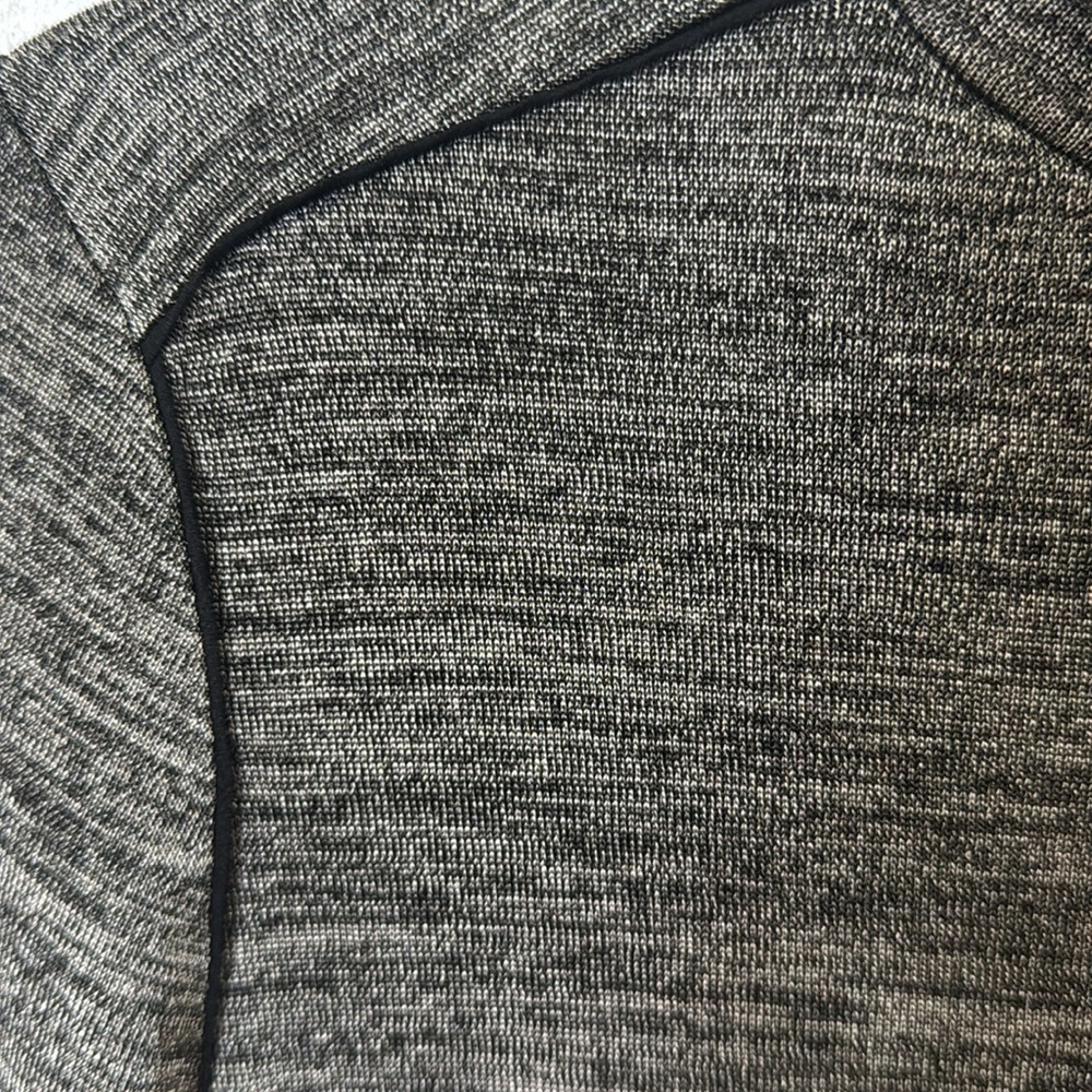 *NEW* VINCE SLINKY TURTLE NECK GUNMETAL SHIMMER SIZE SMALL - Picture 7 of 9